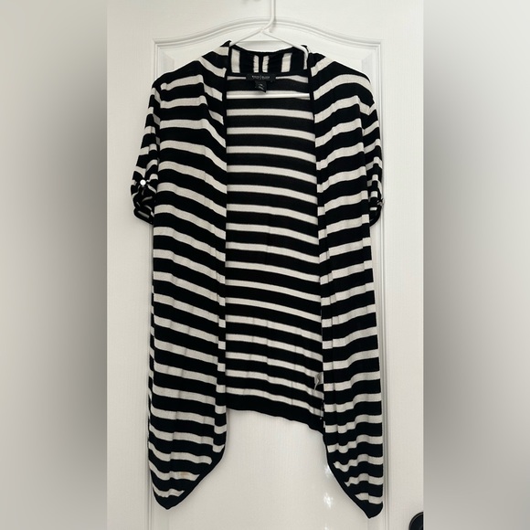 White House Black Market Short-sleeve Sweater - Medium - Picture 1 of 4